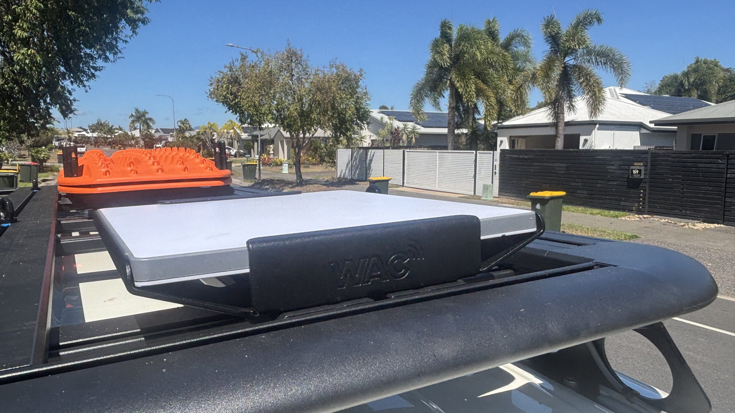 STARLINK MINI MOUNT BLACK BOLT ON